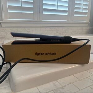 Dyson Hair Tool in Blue and Copper